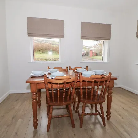 Tamana, Ventry Holiday home *